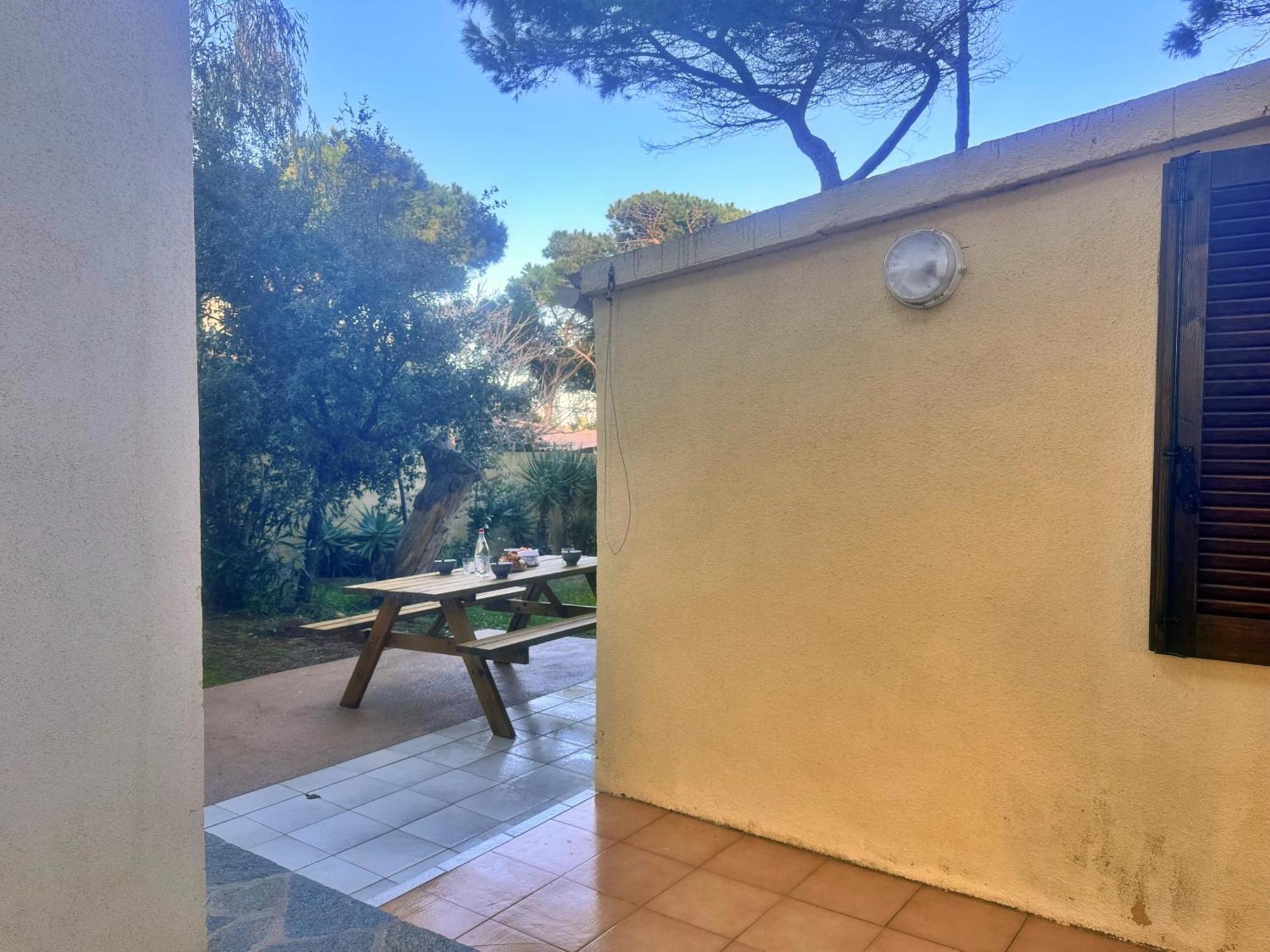 Les Pieds Dans L'Eau T2 E Apartment Calvi  Exterior photo