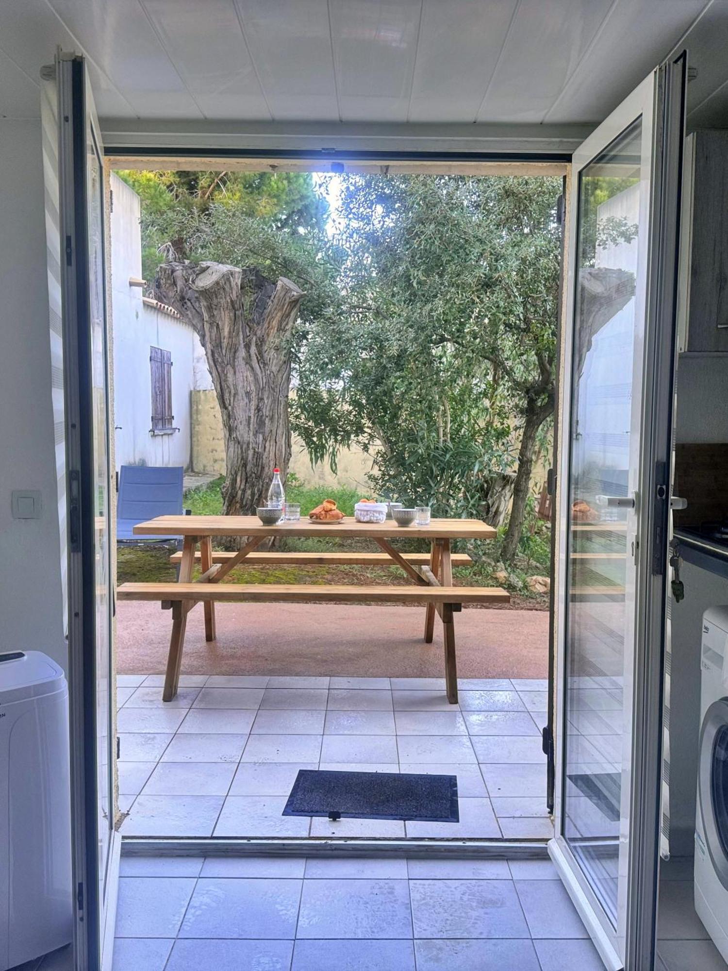 Les Pieds Dans L'Eau T2 E Apartment Calvi  Exterior photo